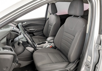 Подержанный автомобиль Ford Kuga 2016 года (20 фото)