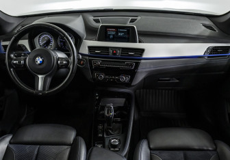 Подержанный автомобиль BMW X1 2019 года (12 фото)