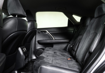 Подержанный автомобиль Lexus RX 2016 года (12 фото)