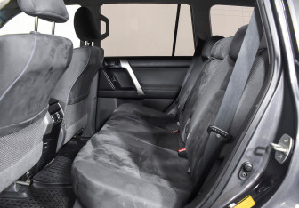 Подержанный автомобиль Toyota Land Cruiser Prado 2013 года (15 фото)