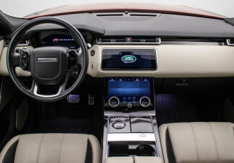 Подержанный автомобиль Land Rover Range Rover Velar 2017 года (13 фото)