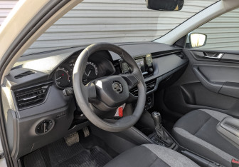 Подержанный автомобиль Skoda Rapid Liftback 2021 года (16 фото)
