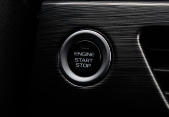 Подержанный автомобиль Geely Tugella 2023 года (21 фото)