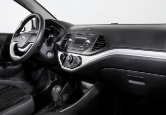 Подержанный автомобиль Kia Picanto 2013 года (9 фото)