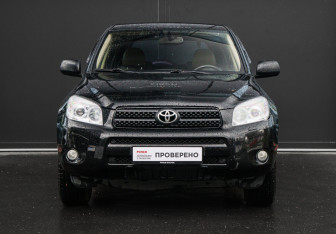 Подержанный автомобиль Toyota RAV4 2008 года (2 фото)