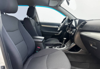 Подержанный автомобиль Kia Sorento 2012 года (10 фото)