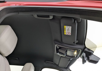 Подержанный автомобиль Land Rover Range Rover Velar 2019 года (23 фото)