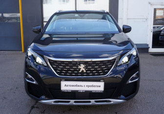 Подержанный автомобиль Peugeot 5008 Suv 2018 года (2 фото)
