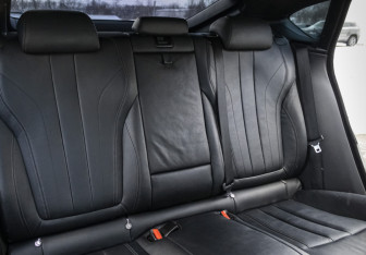 Подержанный автомобиль BMW X6 2018 года (16 фото)