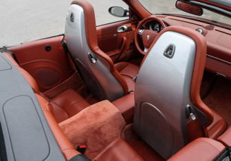 Подержанный автомобиль Porsche 911 Convertible 2007 года (13 фото)