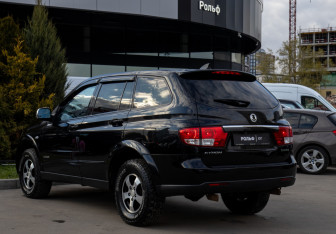 Подержанный автомобиль SsangYong Kyron 2012 года (5 фото)