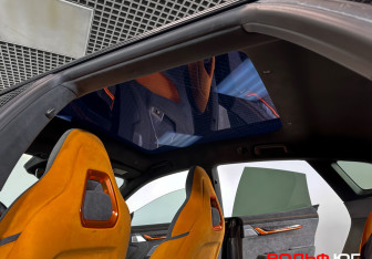 Подержанный автомобиль Zeekr 001 2023 года (17 фото)