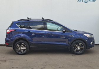 Подержанный автомобиль Ford Kuga 2017 года (4 фото)
