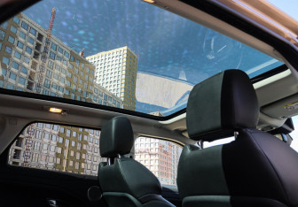 Подержанный автомобиль Land Rover Range Rover Evoque 2018 года (9 фото)