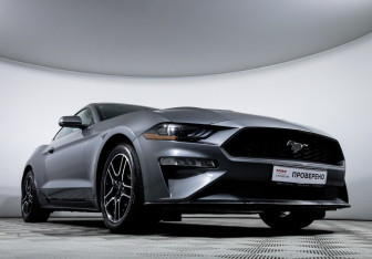 Подержанный автомобиль Ford Mustang Coupe 2021 года (18 фото)