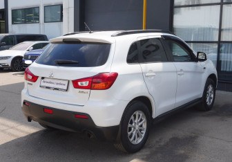 Подержанный автомобиль Mitsubishi ASX 2011 года (5 фото)