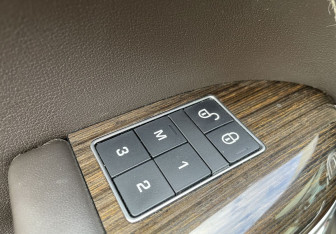 Подержанный автомобиль Land Rover Range Rover Sport 2018 года (24 фото)