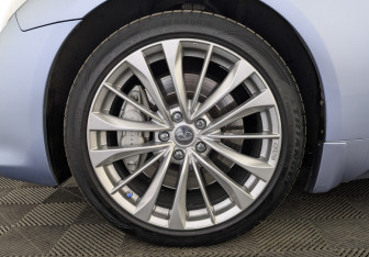 Подержанный автомобиль Infiniti G Convertible 2011 года (12 фото)