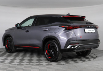 Подержанный автомобиль Omoda C5 2023 года (7 фото)