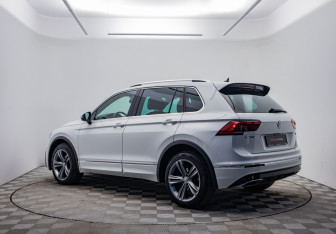 Подержанный автомобиль Volkswagen Tiguan 2020 года (7 фото)