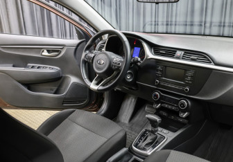 Подержанный автомобиль Kia Rio Sedan 2021 года (11 фото)