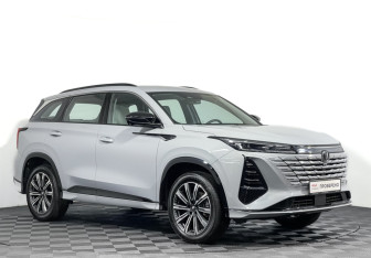 Подержанный автомобиль Changan CS75PLUS 2024 года (3 фото)