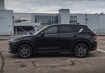 Подержанный автомобиль Mazda CX-5 2018 года (8 фото)