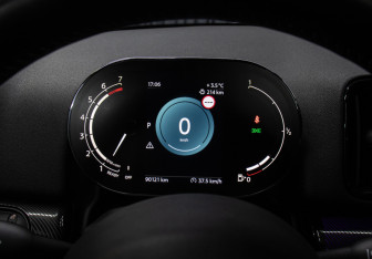 Подержанный автомобиль MINI Countryman 2021 года (13 фото)