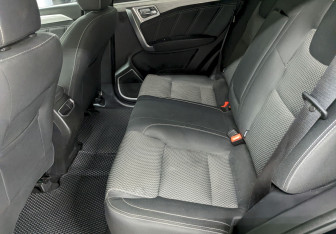 Подержанный автомобиль Geely Emgrand X7 2019 года (15 фото)