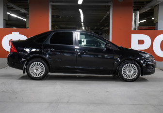 Подержанный автомобиль Ford Focus Sedan 2008 года (4 фото)