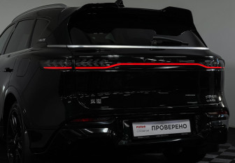 Подержанный автомобиль Voyah Free 2023 года (23 фото)