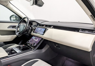 Подержанный автомобиль Land Rover Range Rover Velar 2017 года (11 фото)
