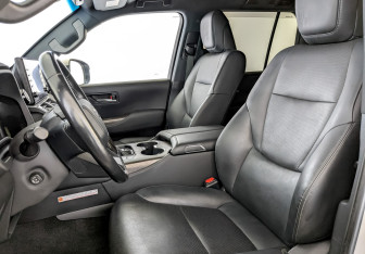 Подержанный автомобиль Toyota Land Cruiser Suv 2021 года (21 фото)