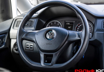 Подержанный автомобиль Volkswagen Caddy Compactvan 2018 года (12 фото)
