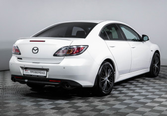 Подержанный автомобиль Mazda 6 Sedan 2010 года (5 фото)