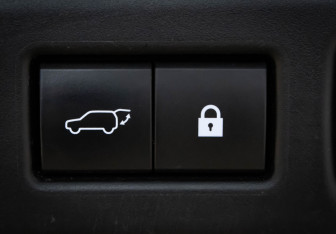 Подержанный автомобиль Lexus RX 2021 года (33 фото)
