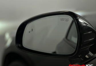 Подержанный автомобиль Kia Stinger 2018 года (20 фото)