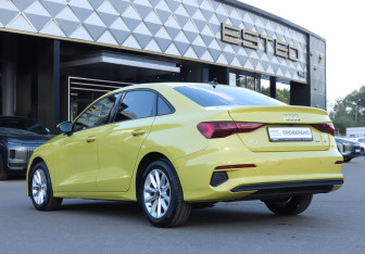 Подержанный автомобиль Audi A3 Sedan 2021 года (7 фото)