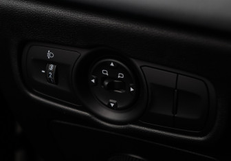 Подержанный автомобиль Omoda S5 2024 года (16 фото)