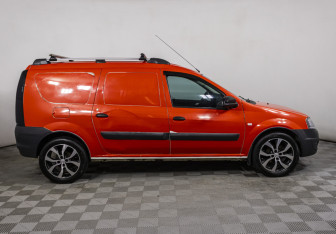 Подержанный автомобиль LADA (ВАЗ) Largus Van 2020 года (3 фото)