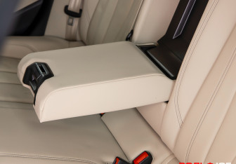 Подержанный автомобиль Audi A4 Sedan 2022 года (9 фото)