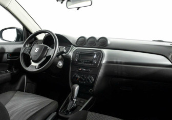 Подержанный автомобиль Suzuki Vitara 2015 года (5 фото)