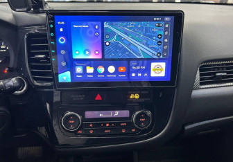 Подержанный автомобиль Mitsubishi Outlander 2013 года (14 фото)