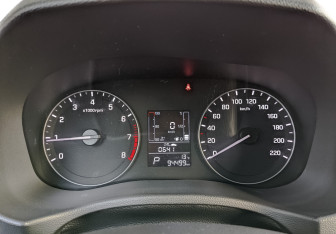 Подержанный автомобиль Hyundai Creta 2018 года (16 фото)