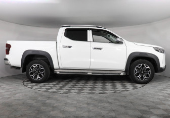 Подержанный автомобиль Changan Hunter Plus 2023 года (4 фото)