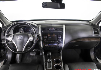 Подержанный автомобиль Nissan Teana 2014 года (14 фото)