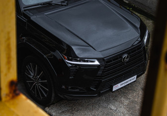 Подержанный автомобиль Lexus GX 2025 года (18 фото)