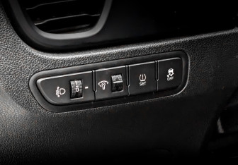 Подержанный автомобиль Kia Rio Hatchback 2021 года (24 фото)