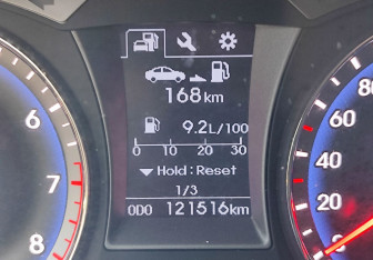 Подержанный автомобиль Hyundai i40 Sedan 2015 года (16 фото)
