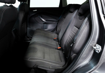 Подержанный автомобиль Ford Kuga 2016 года (11 фото)